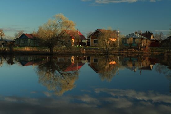Morning on Teza River in Kholui village