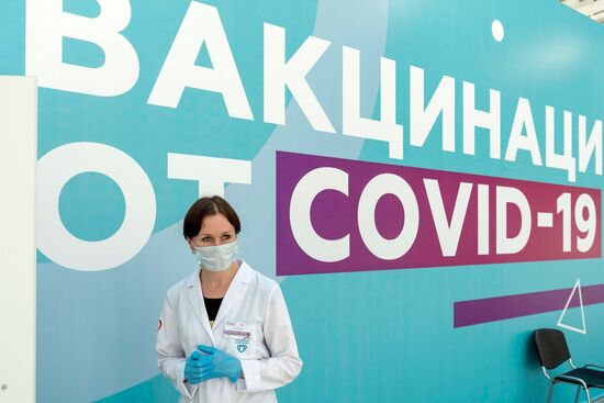 Russia Coronavirus Vaccination