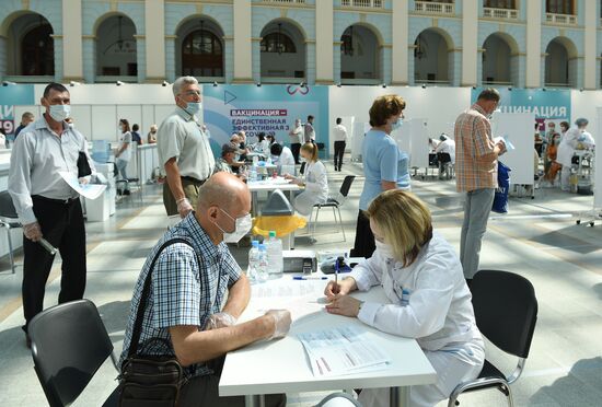 Russia Coronavirus Vaccination