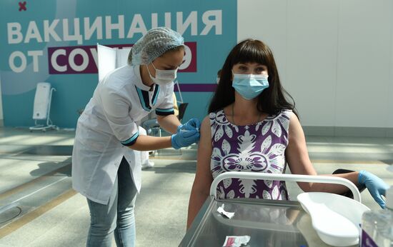 Russia Coronavirus Vaccination