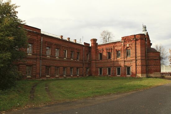 Konstantin Balmont School No. 2