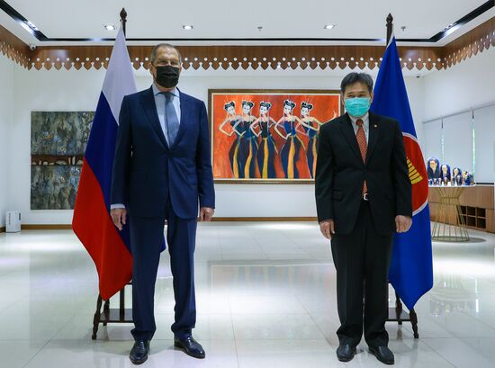 Indonesia Russia