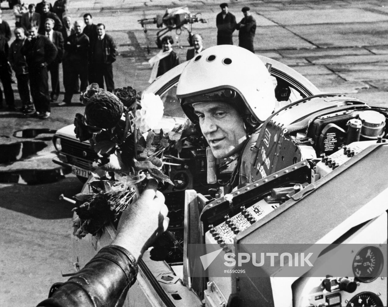 Test pilot Anatoly Kvochur