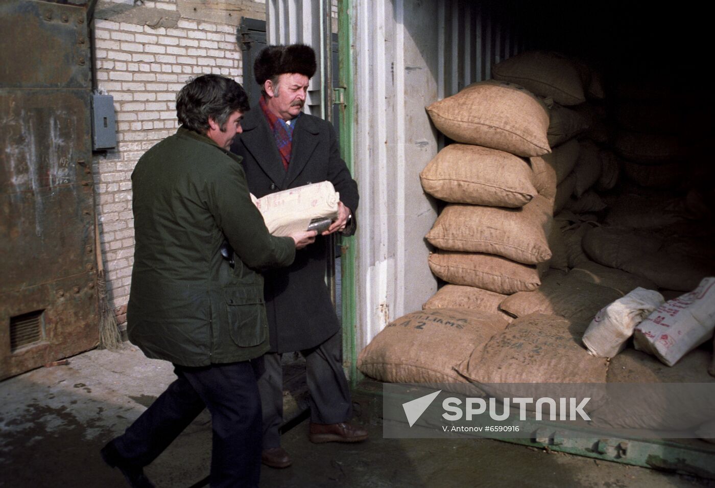Fighting international drug mafia