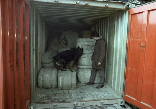 Fighting international drug mafia