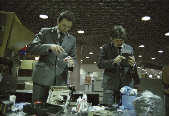 Fighting international drug mafia