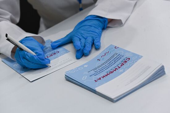 Russia Coronavirus Vaccination