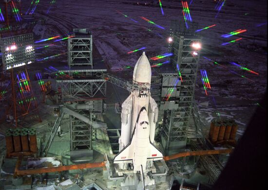 Energia-Buran reusable space shuttle system