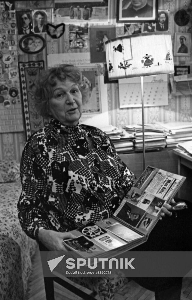 German Communist Max Hoelz's wife Elena Serebrovskaya