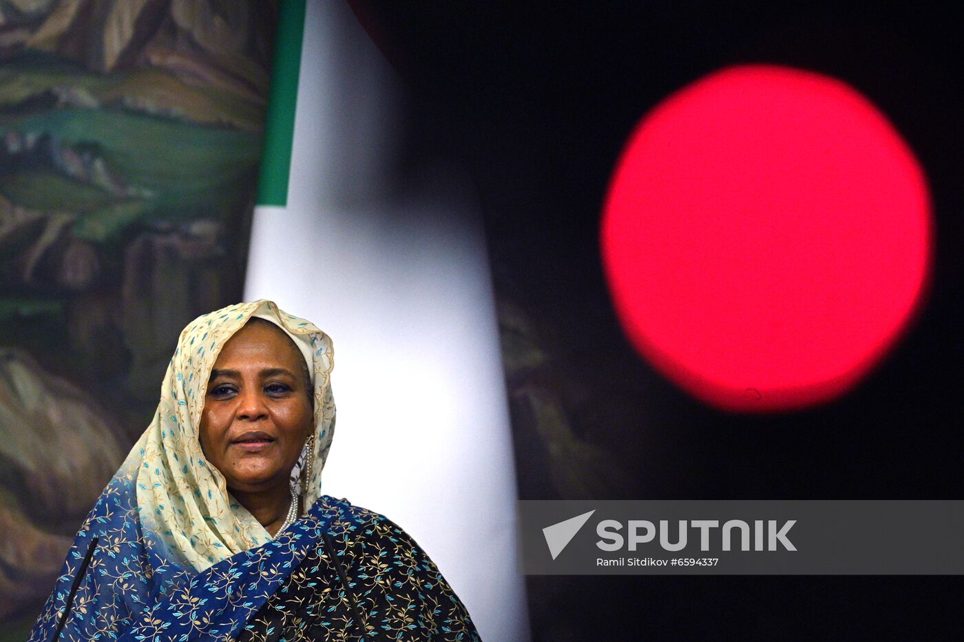 Sudanese Foreign Minister Mariam Al-Sadiq Al-Mahdi attends a news conference following her meeting with Russian Foreign Minister Sergey Lavrov in Moscow, Russia. Location: Russia, Moscow. Author: Ramil Sitdikov/Sputnik. Russia Sudan