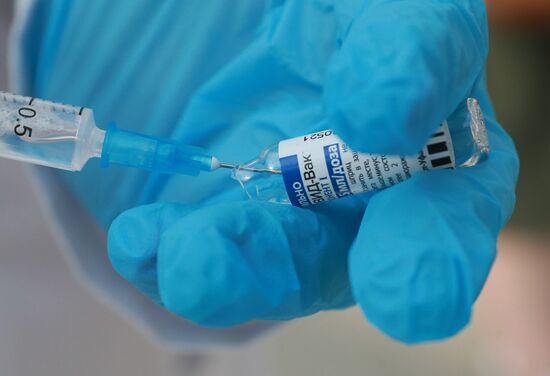Russia Coronavirus Vaccination