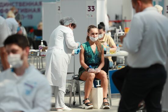 Russia Coronavirus Vaccination