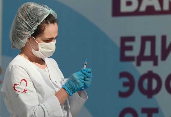 Russia Coronavirus Vaccination