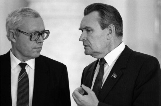 12th extraordinary session of USSR Supreme Council