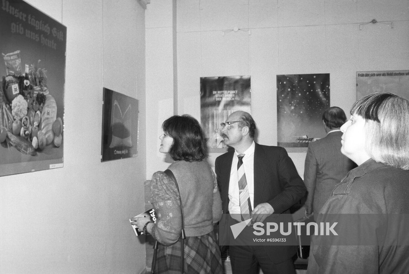 German artist Klaus Staeck's exhibit opens in Moscow