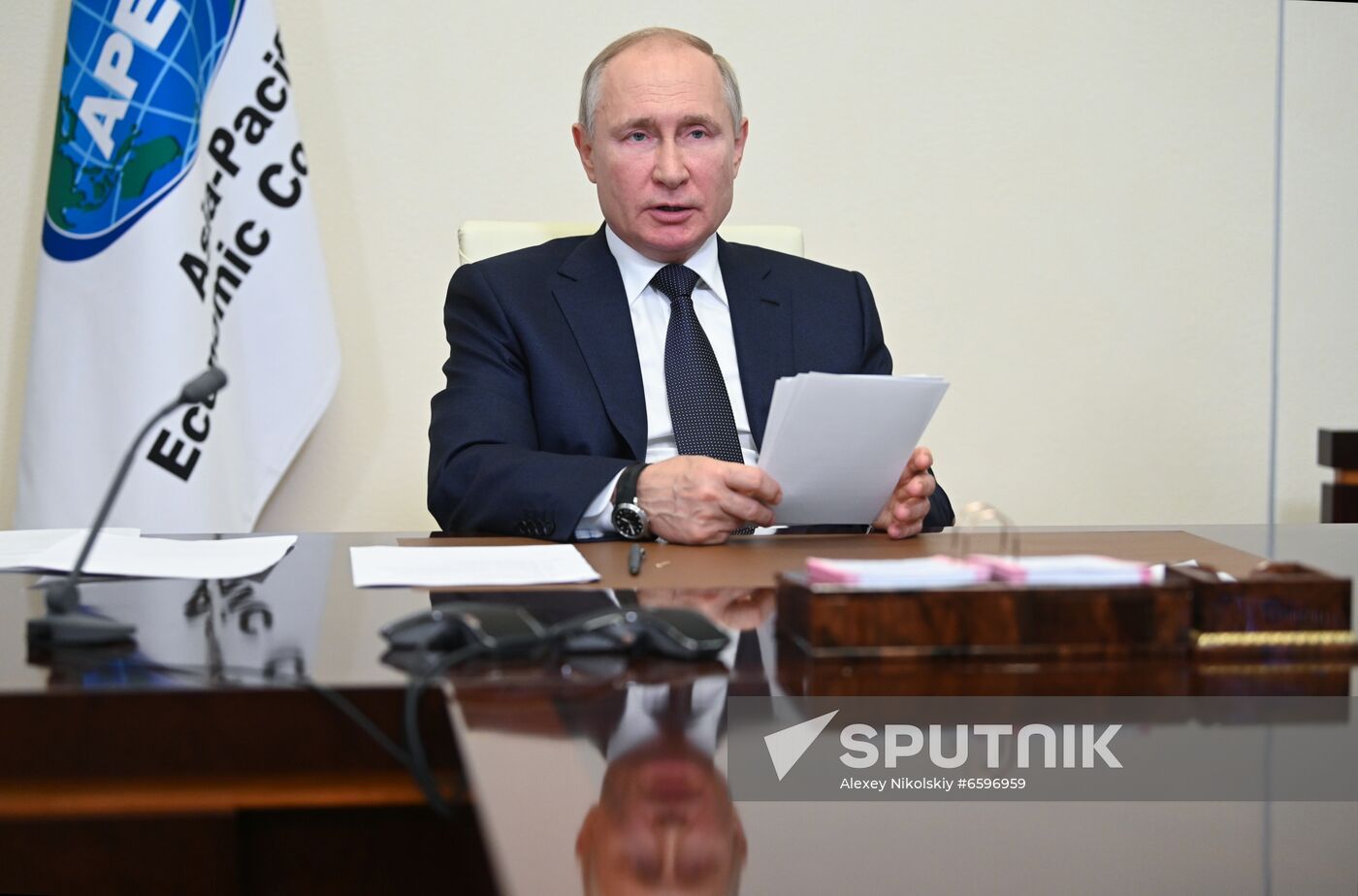 Russia Putin APEC