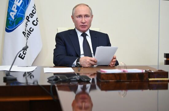 Russia Putin APEC