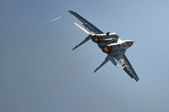 Russia MAKS Airshow Flight Program