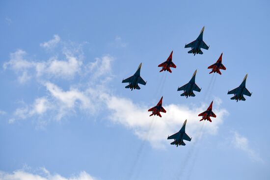 Russia MAKS Airshow Flight Program