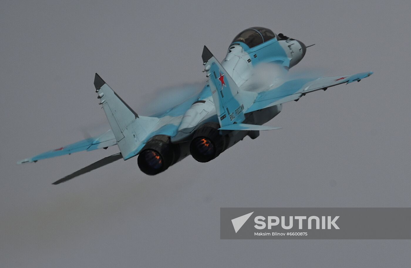 Russia MAKS Airshow Flight Program