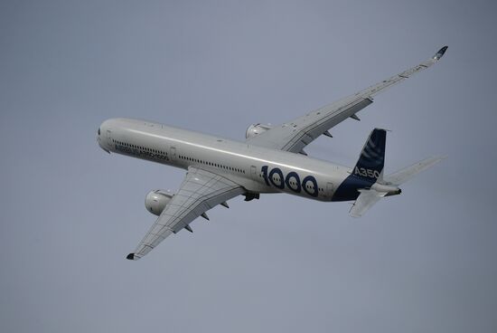 Russia MAKS Airshow Flight Program