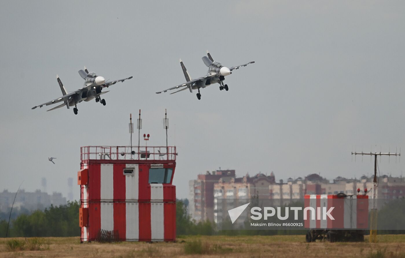 Russia MAKS Airshow Flight Program