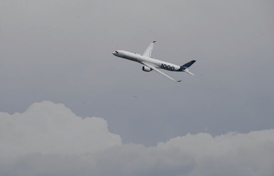 Russia MAKS Airshow Flight Program