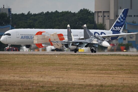 Russia MAKS Airshow Flight Program