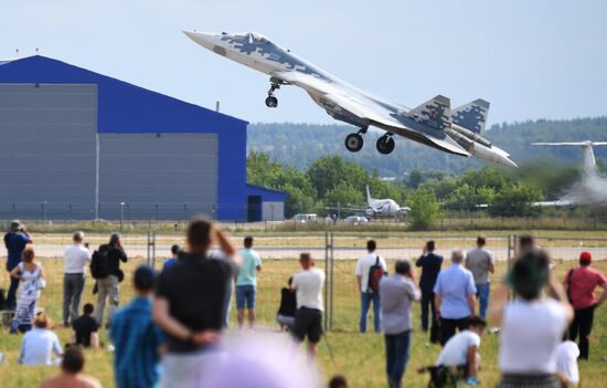 Russia MAKS Airshow Flight Program