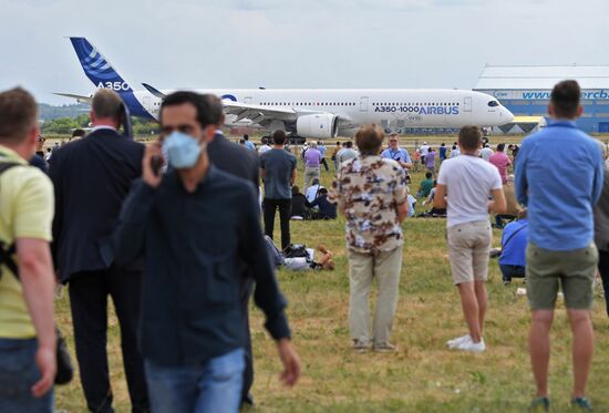 Russia MAKS Airshow Flight Program