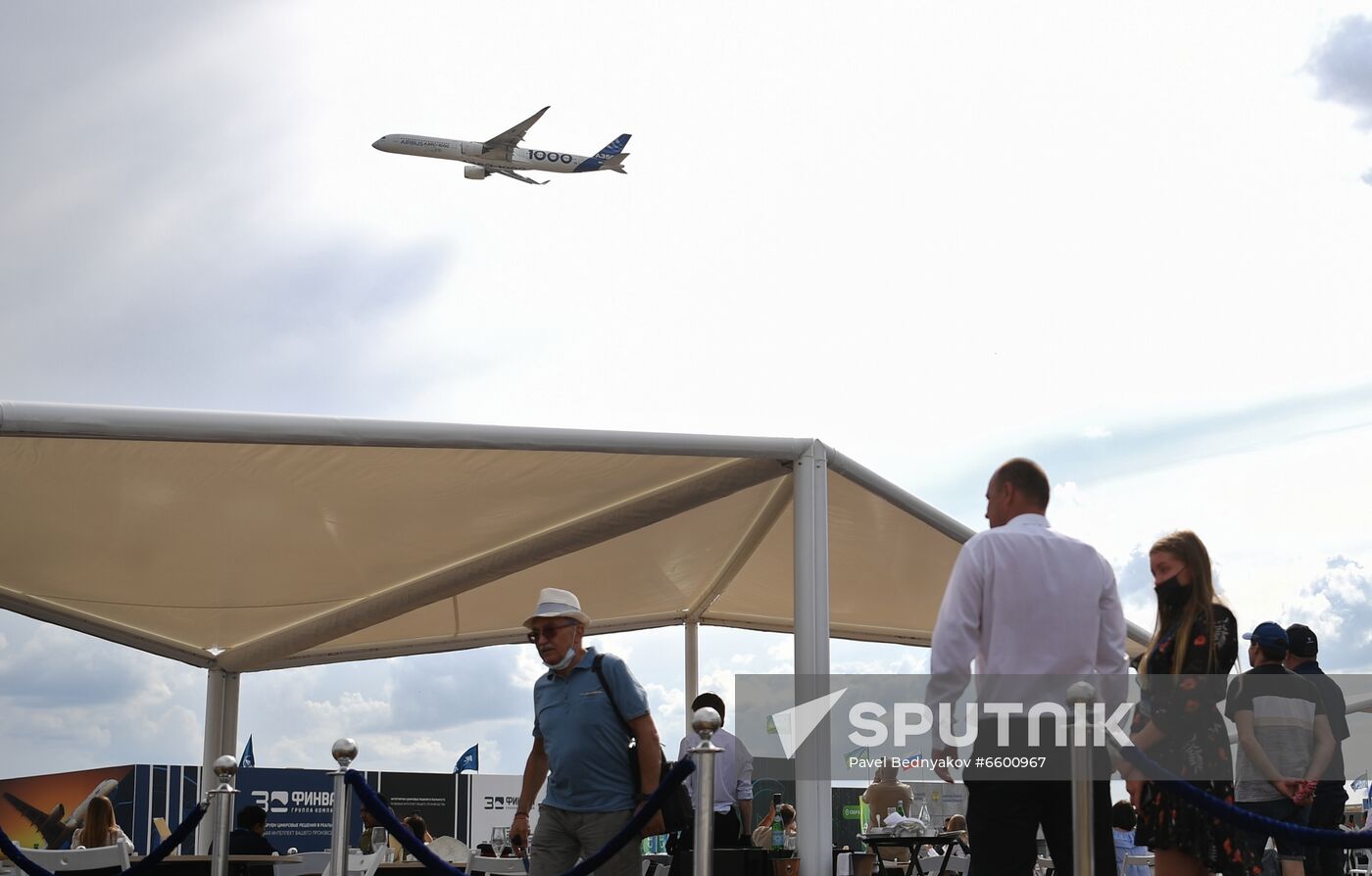 Russia MAKS Airshow Flight Program