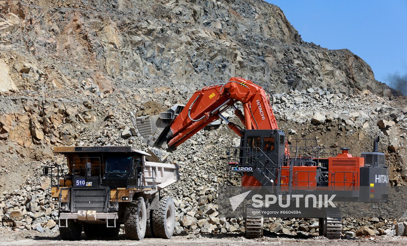 Kyrgyzstan Jerooy Gold Mine 