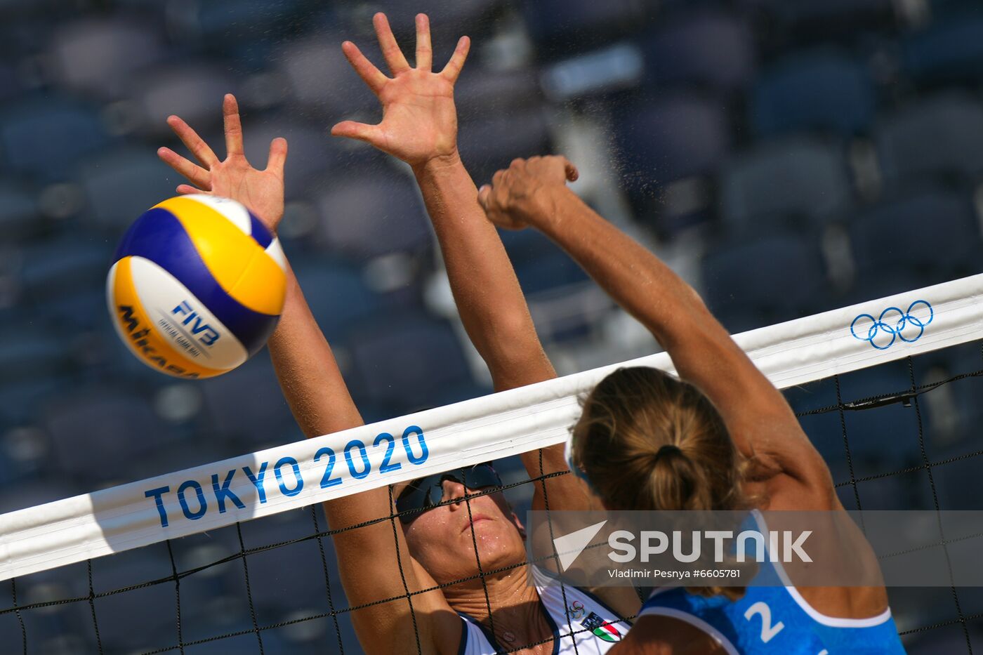 Japan Olympics 2020 Beach Volleyball Makroguzova/Kholomina - Menegatti/Orsi Toth