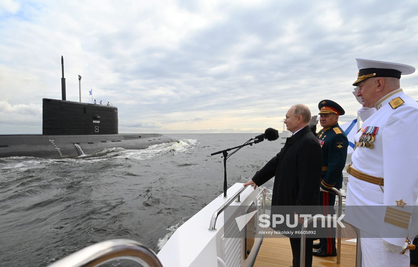 Russia Putin Main Navy Day Parade