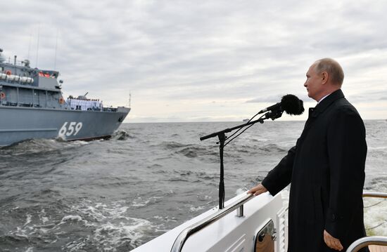 Russia Putin Main Navy Day Parade