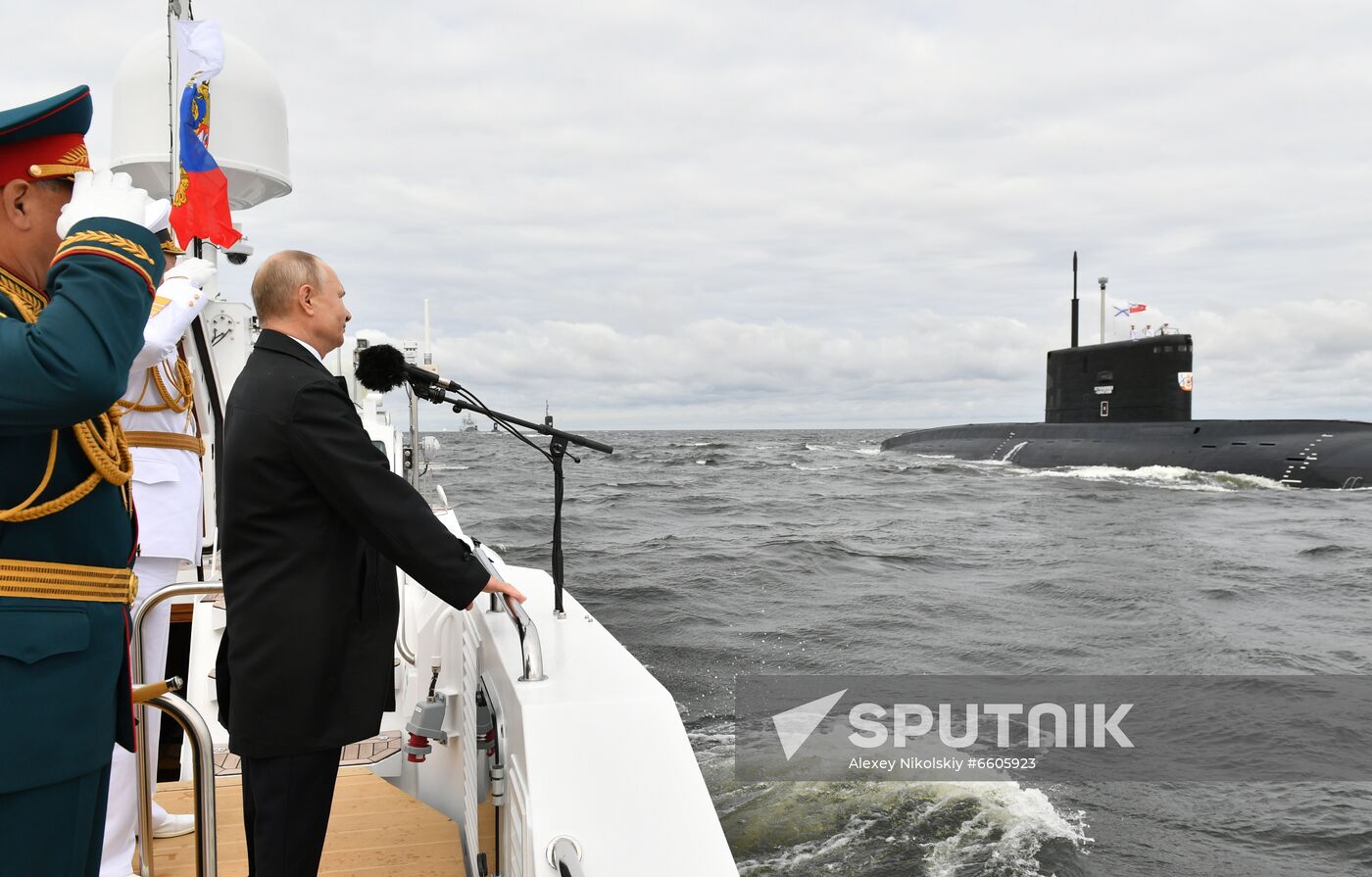 Russia Putin Main Navy Day Parade