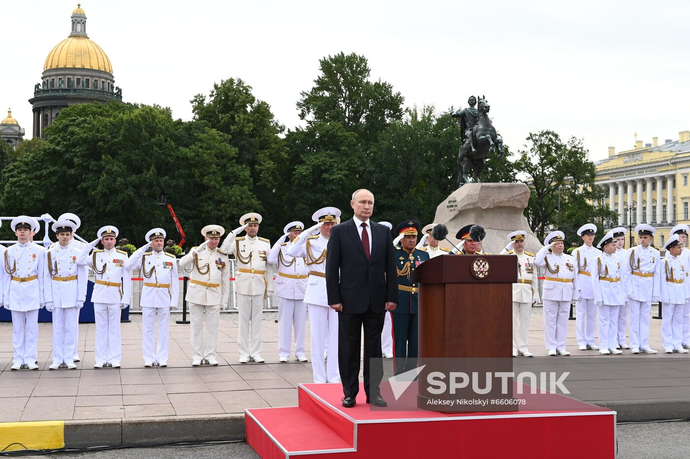 Russian President Vladimir Putin attends a main military parade in Senate Square on Russian Navy Day, in St. Petersburg, Russia. Location: Russia, St. Petersburg. Author: Aleksey Nikolskyi/Sputnik. Russia Putin Main Navy Day Parade