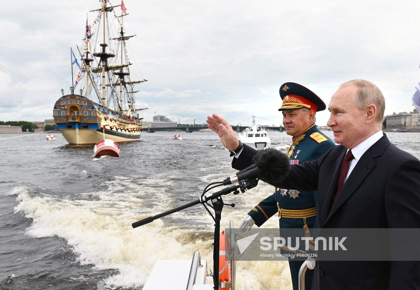 Russia Putin Main Navy Day Parade