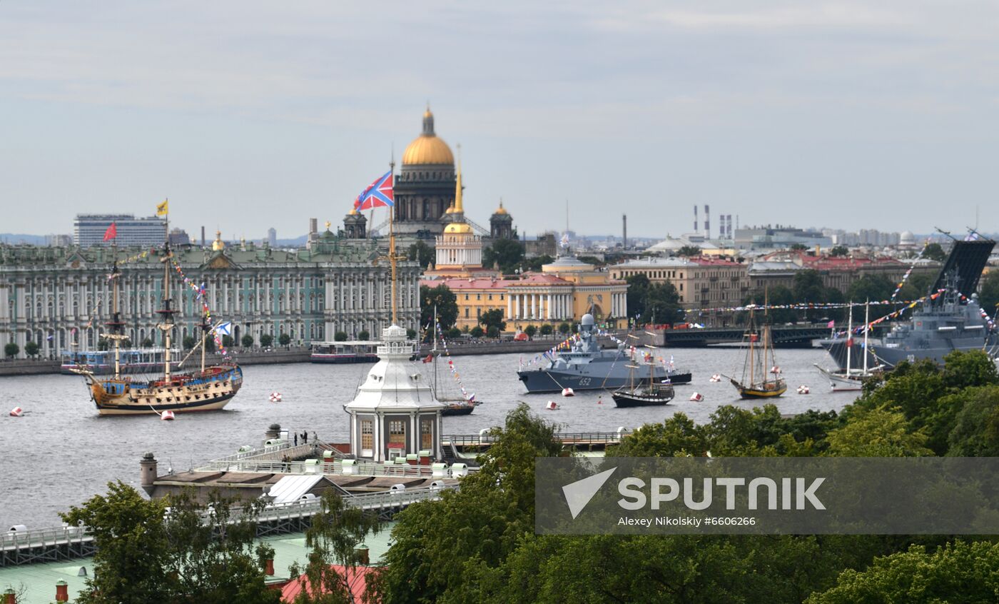 Russia Putin Main Navy Day Parade