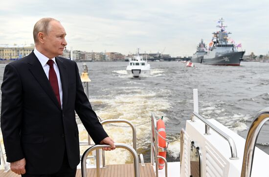 Russia Putin Main Navy Day Parade