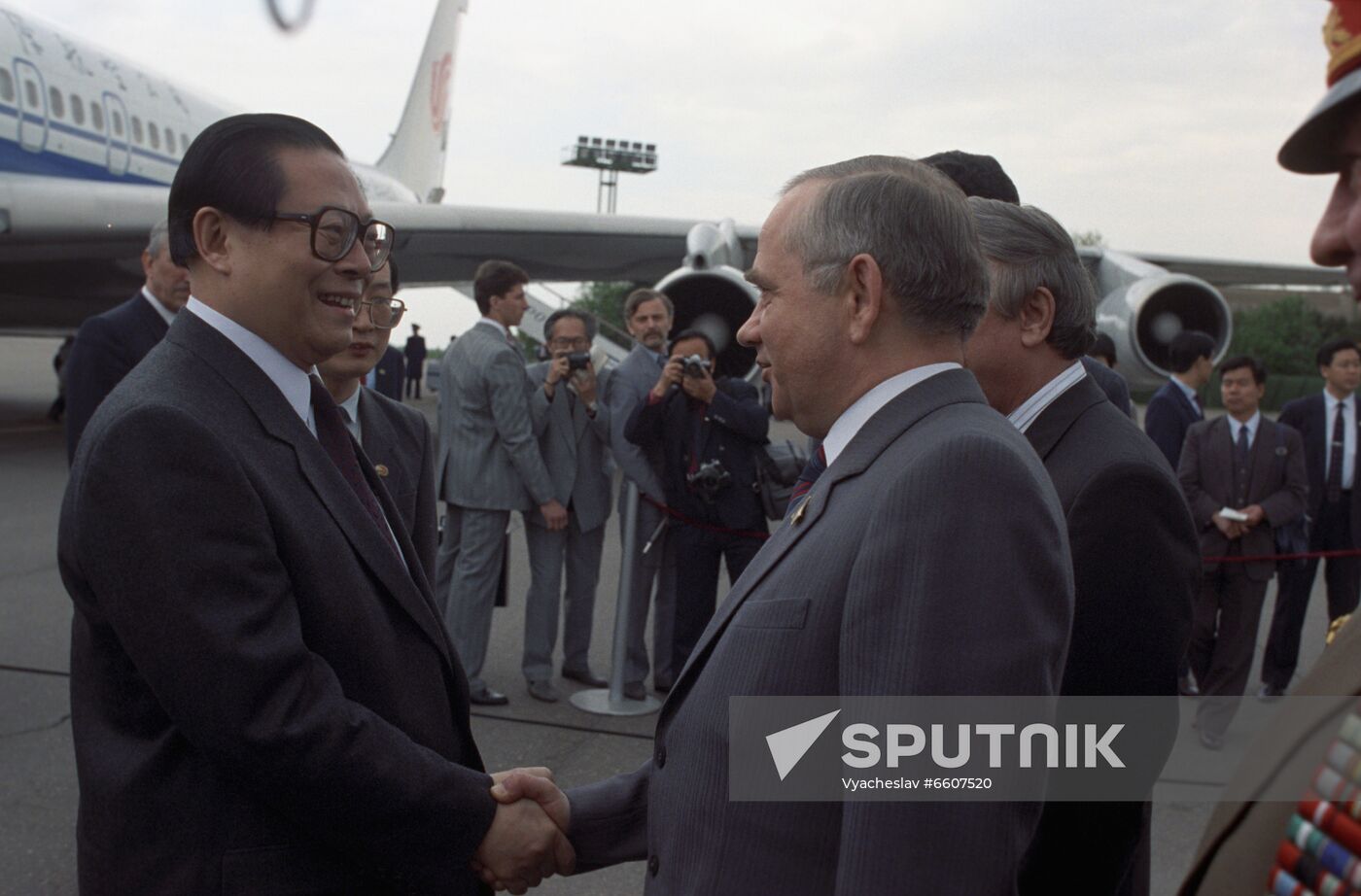 Jiang Zemin visits USSR