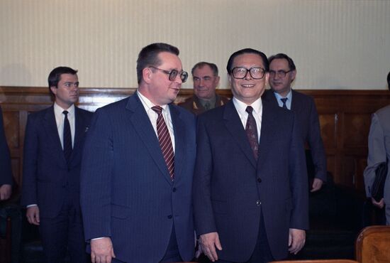 Jiang Zemin visits Soviet Union