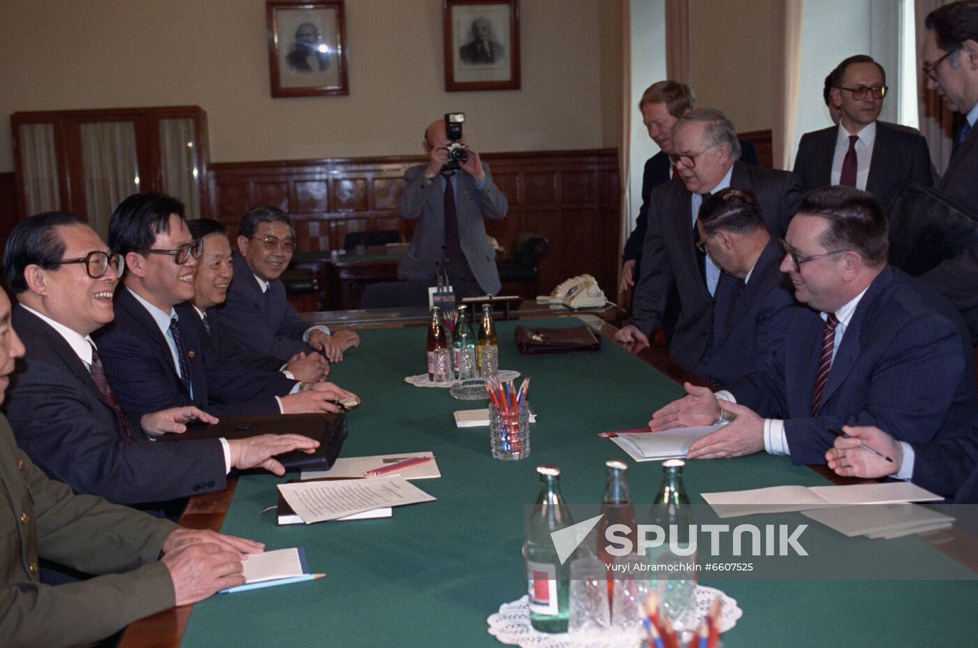 Jiang Zemin visits USSR