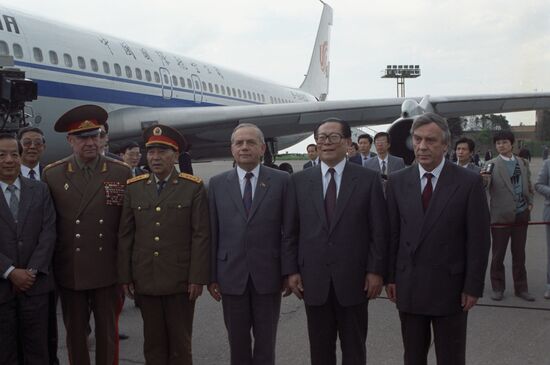 Jiang Zemin visits Soviet Union