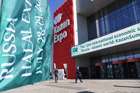 Russia Islamic World International Economic Summit