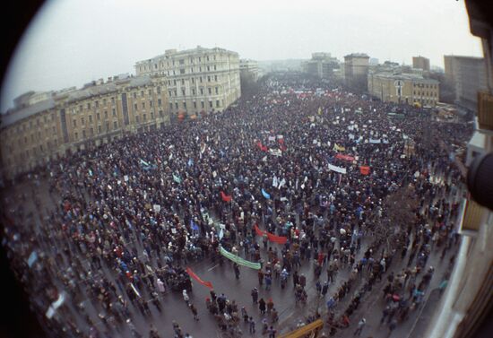 March along Garden Ring in Moscow