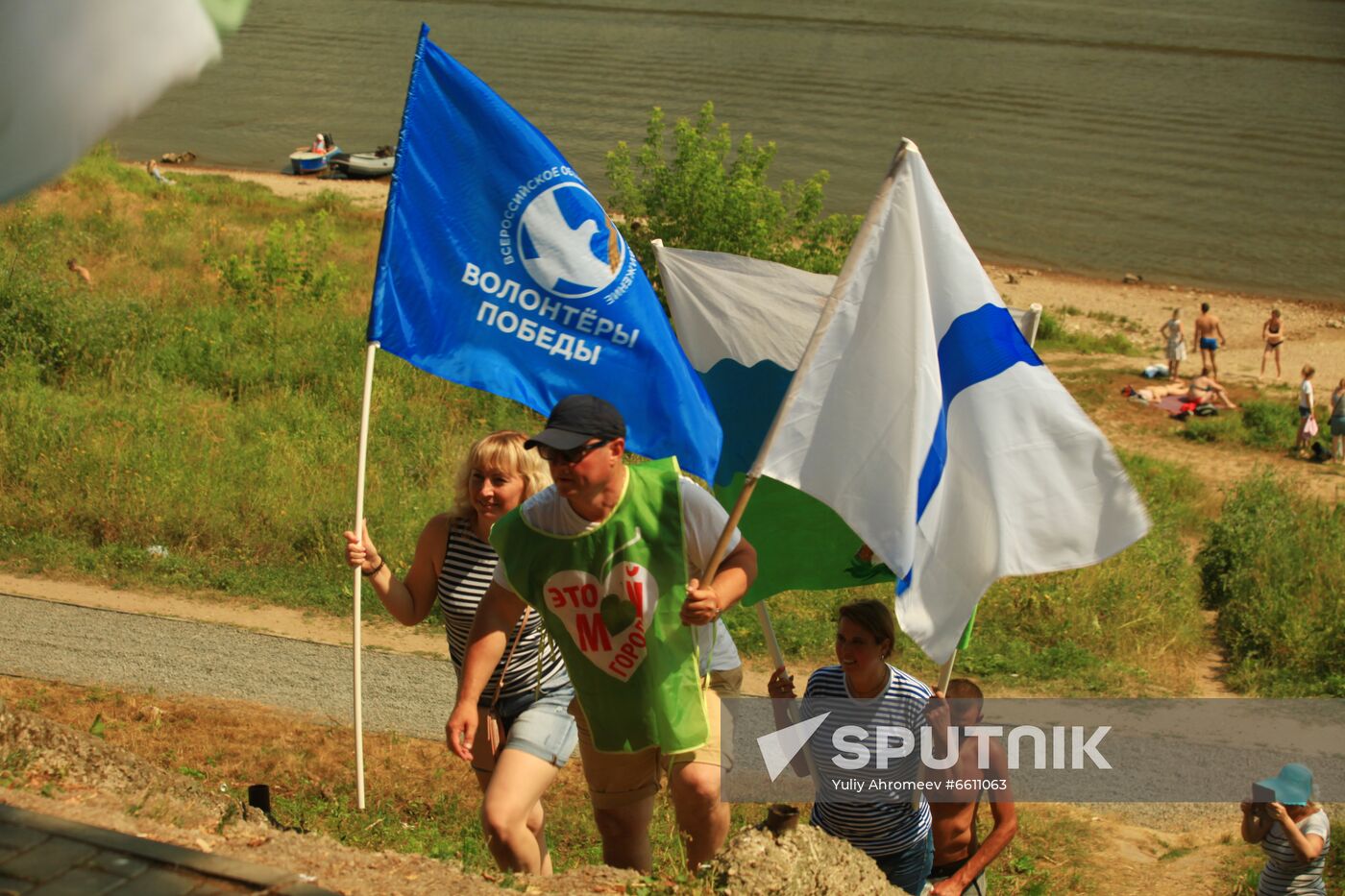 Winners of rowboat competition on Tarusa City Day