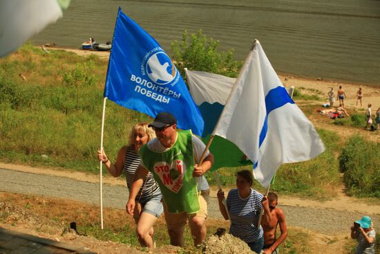 Winners of rowboat competition on Tarusa City Day