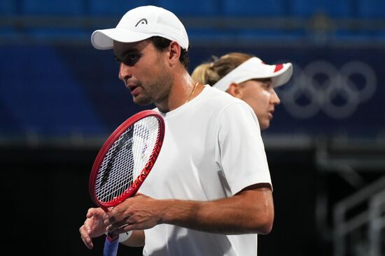 Japan Olympics 2020 Tennis Mixed Doubles Vesnina/Karatsev - Swiatek/Kubot
