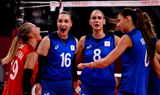 Japan Olympics 2020 Volleyball Women US - ROC